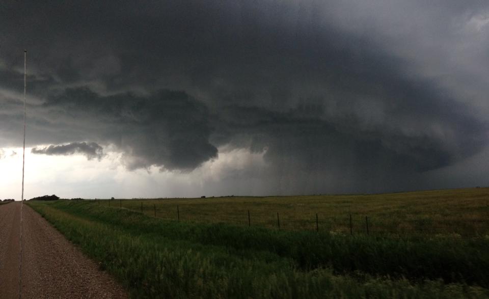 Wall cloud and funnel south of Wessington Springs, SD, 2014.06.18. Photo: Ashley Kenneth Allen, SevereSituation.com.